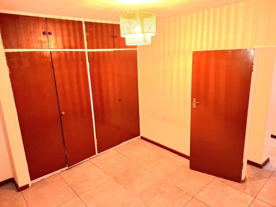 2 Bedroom Property for Sale in Avondale Western Cape